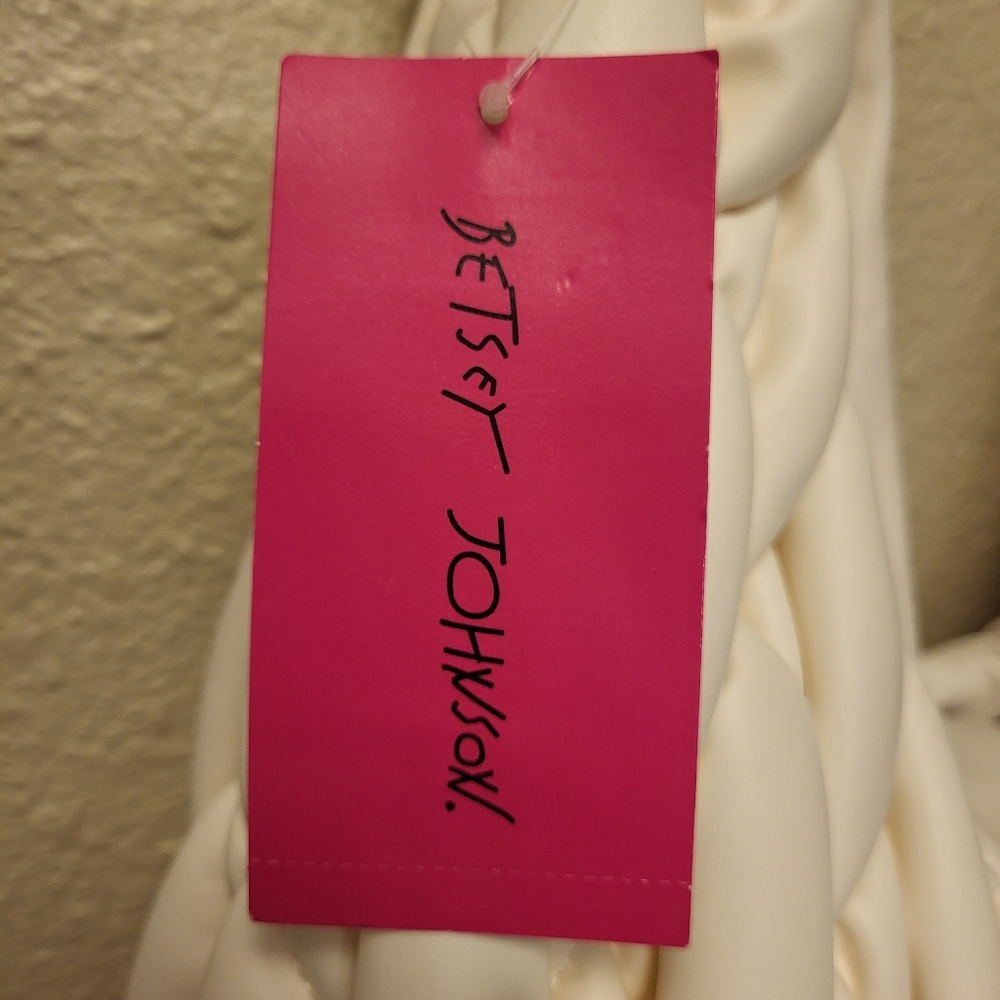NWT Betsey Johnson White Puffer Hobo Bag - Picture 7 of 14